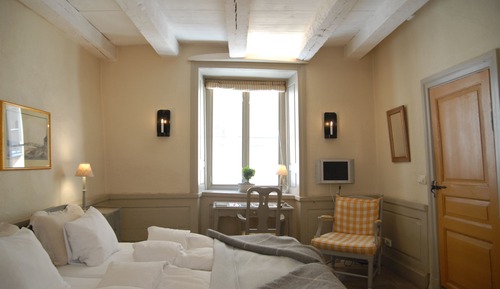 Habitación estándar con 1 cama doble o 2 individuales