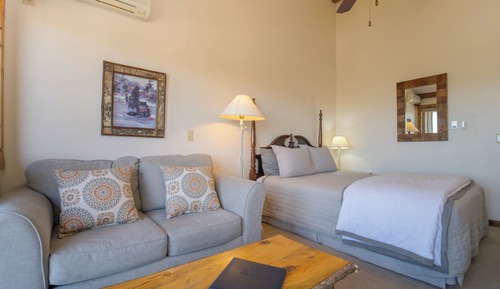 Habitación básica, 1 cama de matrimonio, no fumadores, vistas a la montaña