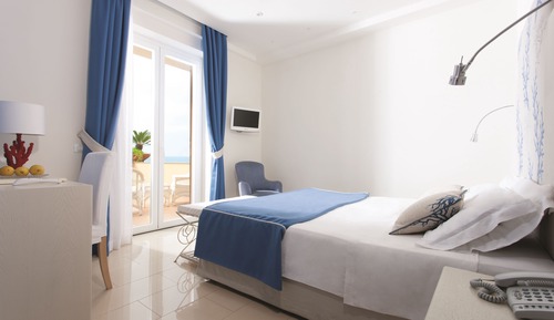 Habitación ejecutiva con 1 cama doble o 2 individuales, terraza, vistas al mar
