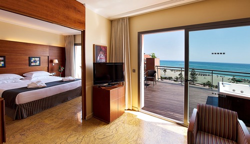 Suite Elite, bañera de hidromasaje, vistas al mar