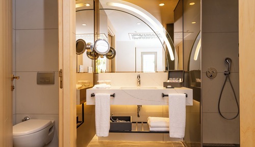 Deluxe Lagoon Room, Pool Access
