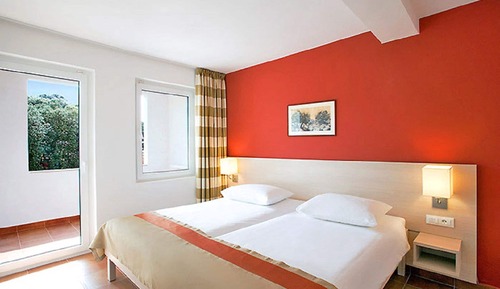 Room for 4 - Hotel