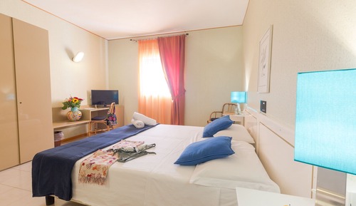 Habitación clásica con 1 cama doble o 2 individuales