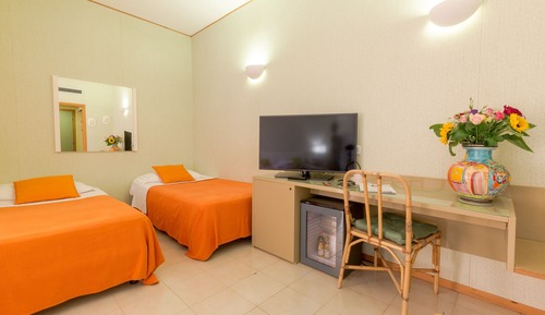 Habitación triple clásica
