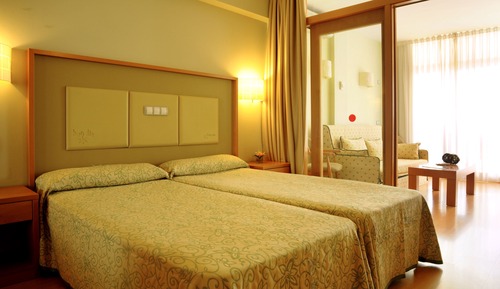 Habitación familiar (2 Adultos + 2 Niños)