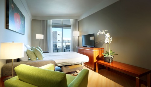 Suite junior, balcón (2 Adults and 2 Children)