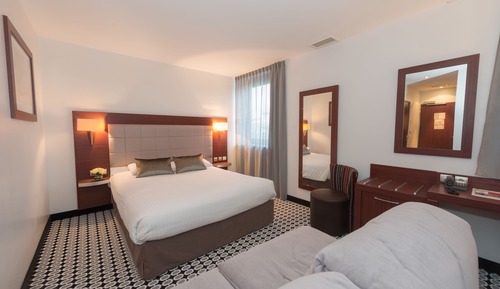 Quadruple room, 1 double bed and 1 sofa bed