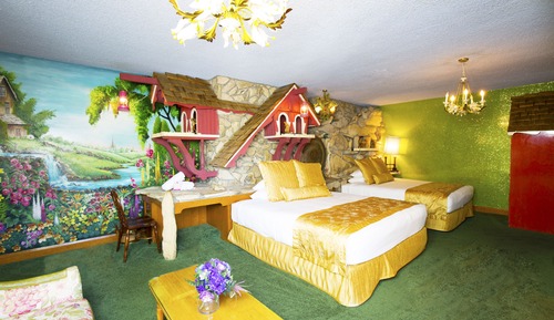 Habitación, varias camas