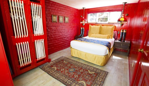 Habitación, varias camas