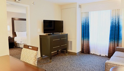 Suite, 1 cama de matrimonio grande, accesible para personas con discapacidad (Mobility & Hearing)