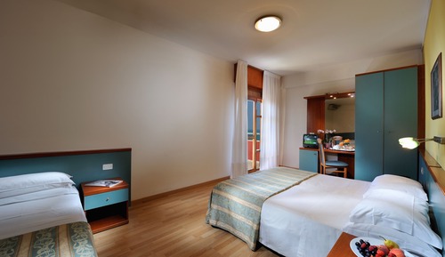 Habitación cuádruple estándar