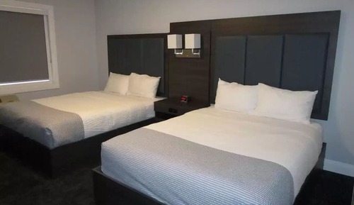 Habitación estándar, 2 camas de matrimonio, no fumadores, vistas a la piscina
