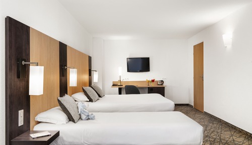 Habitación triple, accesible para personas con discapacidad