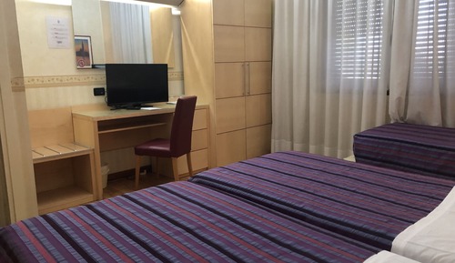 Habitación triple clásica