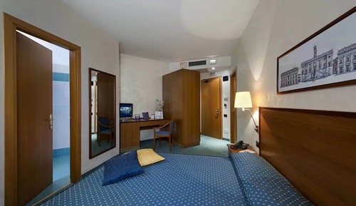 Habitación triple básica