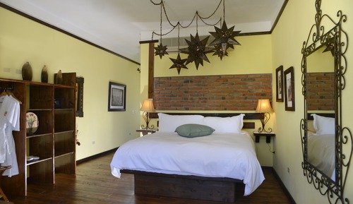 Suite, 1 King Bed