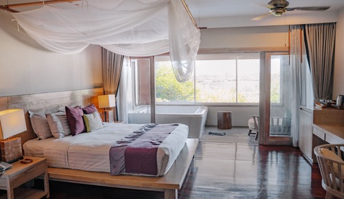 Ocean Chalet Suite