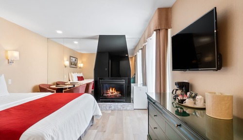 King Room - King Bed with Single Spa Bath and Fireplace