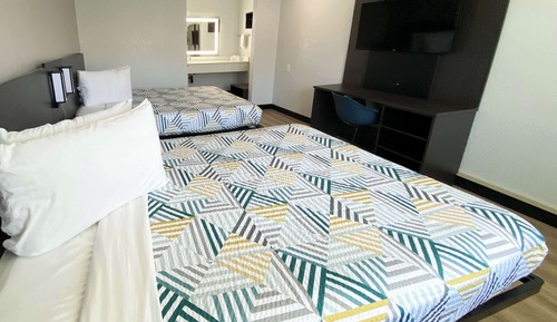 Habitación estándar, 2 camas de matrimonio, accesible para personas con discapacidad, no fumadores