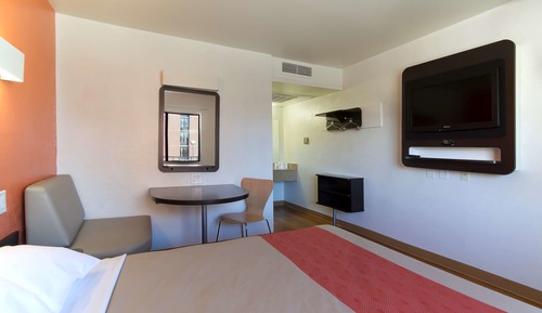 Habitación Deluxe, 1 cama de matrimonio, fumadores, frigorífico y microondas