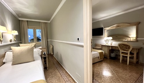 Habitación cuádruple estándar