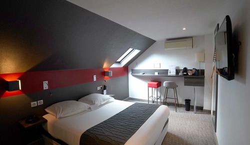 Habitación superior, 1 cama doble (Larger Room)