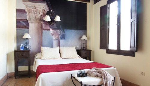 Habitación doble (with extra bed)
