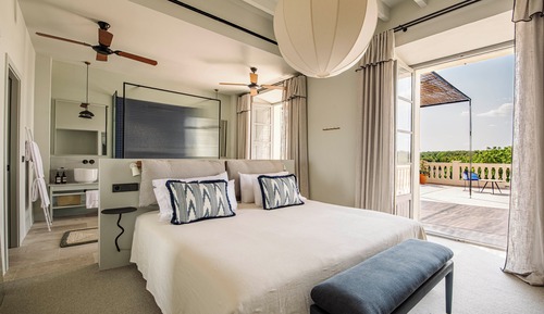 Suite junior, terraza, vistas al jardín