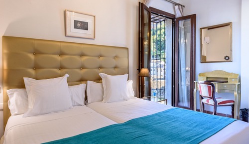 Habitación doble superior, vistas a la ciudad (Alhambra)