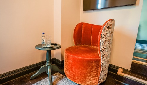 Gladstone Junior Suite