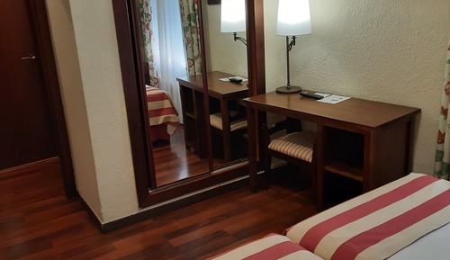Habitación básica doble, 2 camas individuales, no fumadores