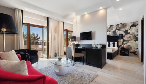 Habitación junior doble, balcón, en edificio anexo