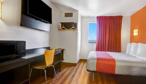 Habitación estándar, 1 cama de matrimonio, accesible para personas con discapacidad, no fumadores