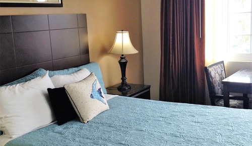 Habitación Deluxe, 1 cama de matrimonio, vistas parciales al mar