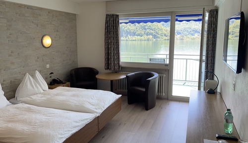 Habitación Confort con 2 camas individuales, balcón, vistas al lago
