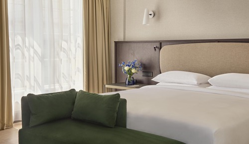 Suite (Regency, High Street View)