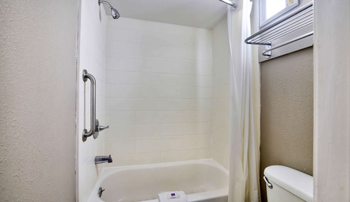 Habitación estándar, 2 camas dobles, accesible para personas con discapacidad, no fumadores
