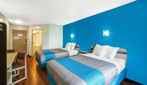 Habitación estándar, 2 camas dobles, no fumadores