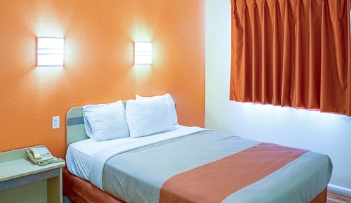 Habitación estándar, 1 cama de matrimonio, accesible para personas con discapacidad, no fumadores