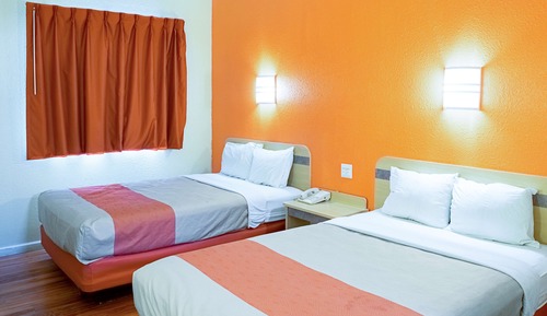 Habitación estándar, 2 camas dobles, no fumadores