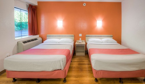 Habitación estándar, 2 camas dobles, no fumadores