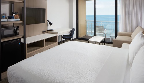 Habitación, 1 cama de matrimonio grande, balcón, frente al mar