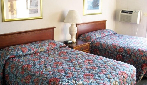 Standard Single Room, 2 Double Beds, Lake View
