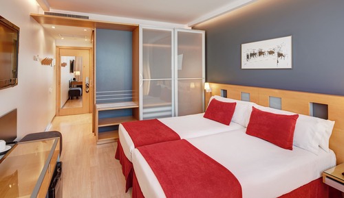 Habitación clásica con 2 camas individuales