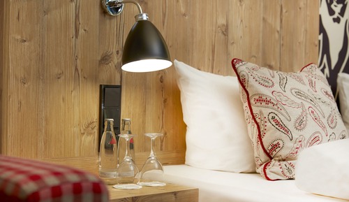 Habitación estándar con 1 cama doble o 2 individuales