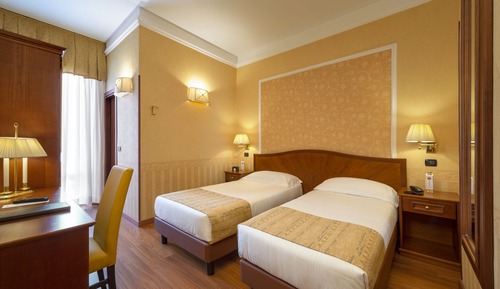 Habitación clásica con 1 cama doble o 2 individuales