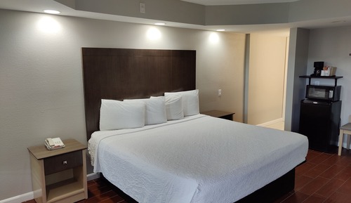 Habitación, 1 cama de matrimonio grande, vistas a la ciudad