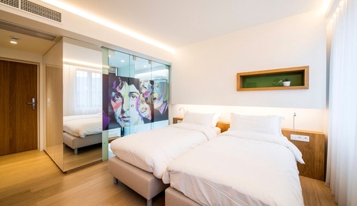 Habitación Deluxe doble de uso individual, 2 camas individuales, no fumadores, vistas a la ciudad