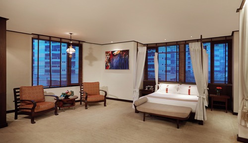 Deluxe Room (Corner Wing)