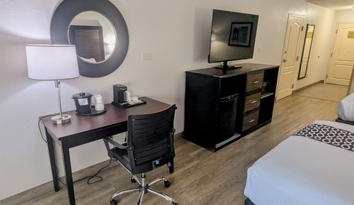 Habitación, 2 camas de matrimonio, accesible para personas con discapacidad (Mobility Accessible)